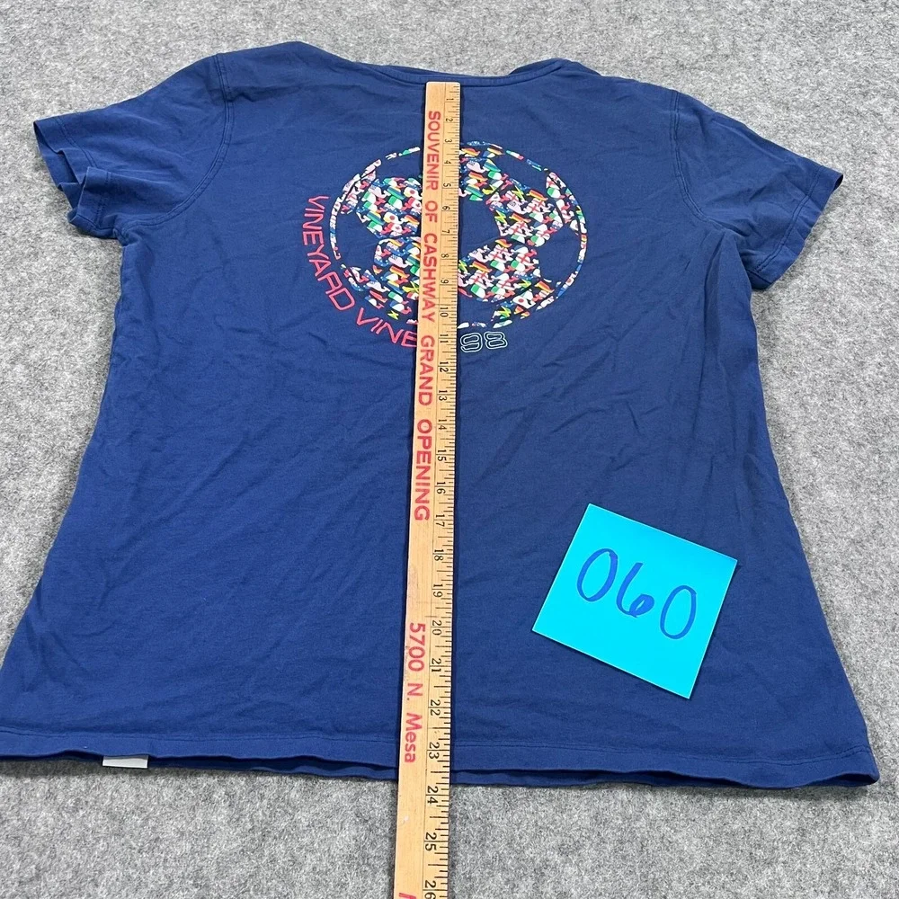 Vineyard Vines Blue World Flags Soccer Graphic‎ Short Sleeve T-Shirt Size Medium